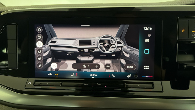 Volkswagen Multivan 1.5 TSI eHybrid Life 5dr 4MOTION DSG Estate - Image 39